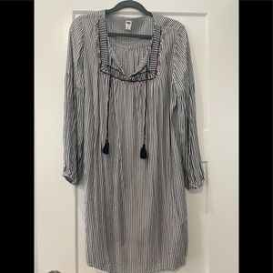 Old Navy mid length navy blue pin stripe casual dress